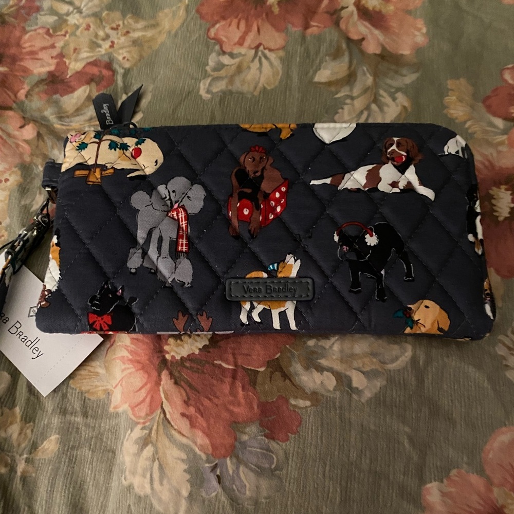 Vera Bradley RFID holiday dogs tech wristlet NWT